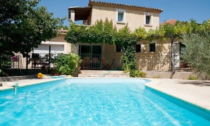 Barjac House | Beautiful Ocean View House with Pool and Guest Rated 9.8