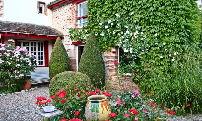 Castelmoron-sur-Lot House | Idyllic Village Retreat with Pool & Garden Terrace
