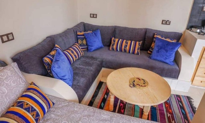 Talborjt Apartment | Cozy New Apartment with Ocean Views for Family Fun