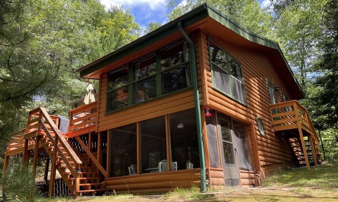 Hazelhurst House | Private Half Log Lakefront Home with Deck and Sand Beach