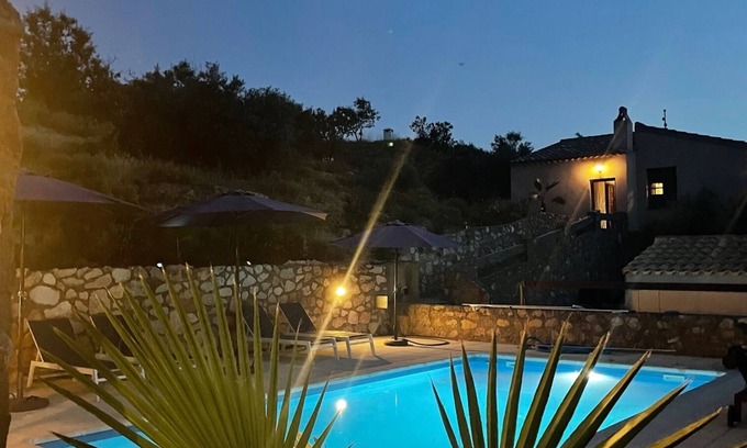 Velez-Blanco Cottage | Private House & Apartment with Breathtaking Views Await