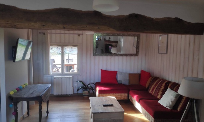 Hodeng-Hodenger House | Peaceful Rural Retreat with Lake Views & Pet-Friendly Stay