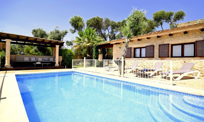 Petra House | Serene Country House with Pool Near Petra - Guest Rated 10/10