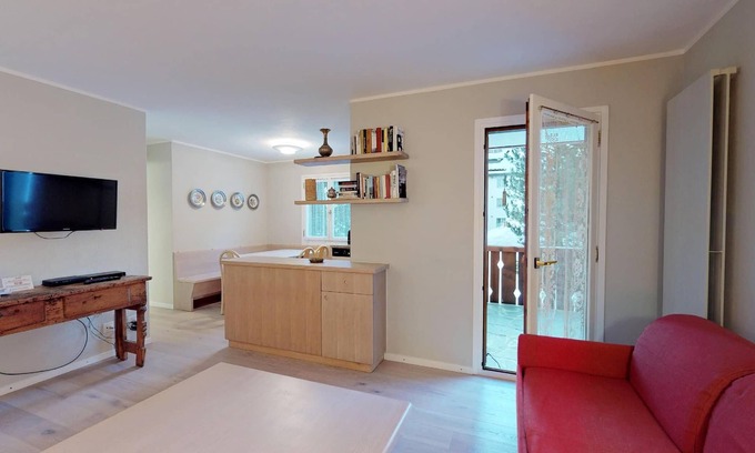 Sankt Moritz-Bad Apartment | Prime Park-Salet Apartment with Pool and Spa Amenities