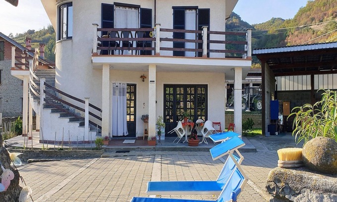 Vesime House | Pet-Friendly Retreat: Belvilla by OYO Casa Vesime