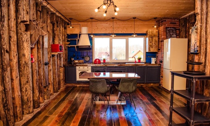 Veslevo House | Veslevo Lounge House: Pet-Friendly Stay with Perfect 10 Rating
