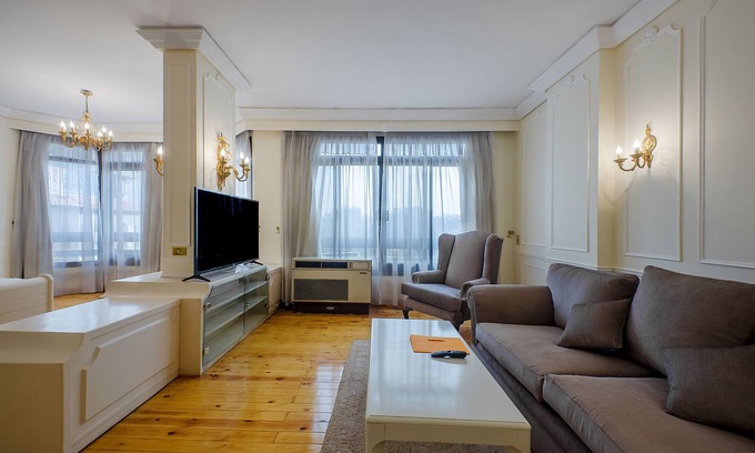 Heliopolis Apartment | Discover VESTA: 3BR Pet-Friendly Apartment in Merryland