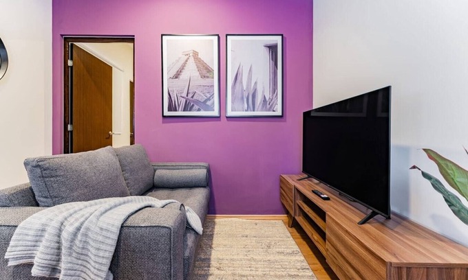 Miguel Hidalgo Apartment | Pet-Friendly Getaway in Nuevo Polanco with Gym & Spa