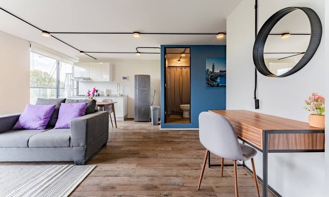 Xochimilco Apartment | Stylish 2 BR Apartment with Wifi, Gym & Rooftop Access