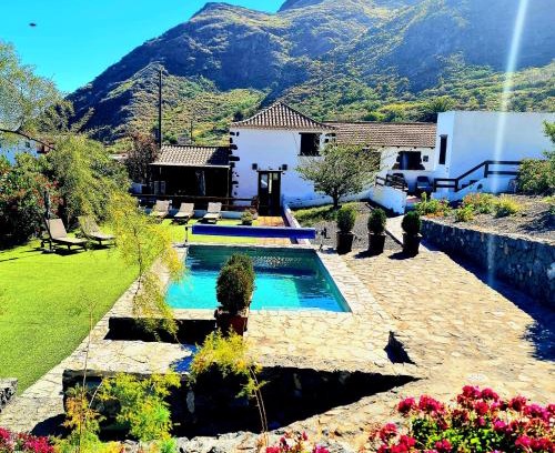 Buenavista del Norte House | Discover Viña Camello: Family-Friendly with Pool Access