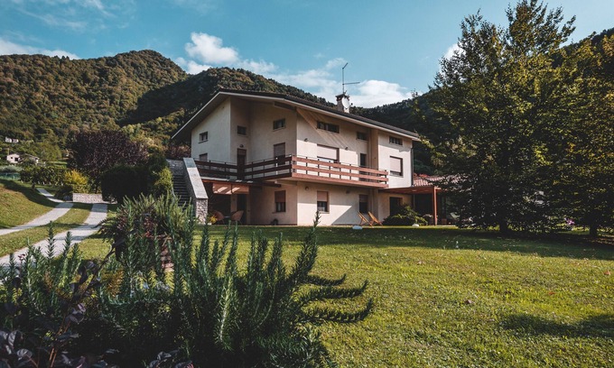 Valmareno House | Top-Rated Via Claudia Casa Vacanze with Pool & Ocean View
