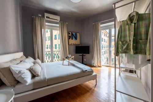Carignano Apartment | Magnificent Oceanfront Retreat at Via Fieschi Dieci