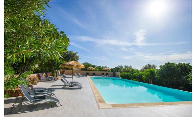 Lecci Resort | Elegant Oceanfront Retreat at Via Mare with Pool & Hot Tub