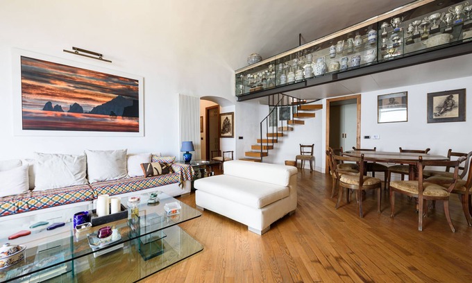 Posillipo Apartment | Family-Friendly Three Bedroom Apartment on Via Posillipo