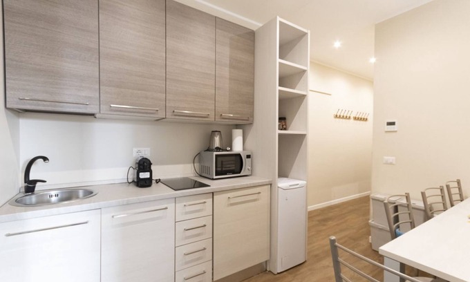 Carrobbio Apartment | Explore Via Torino Apartment 2: Spa & Breakfast Included