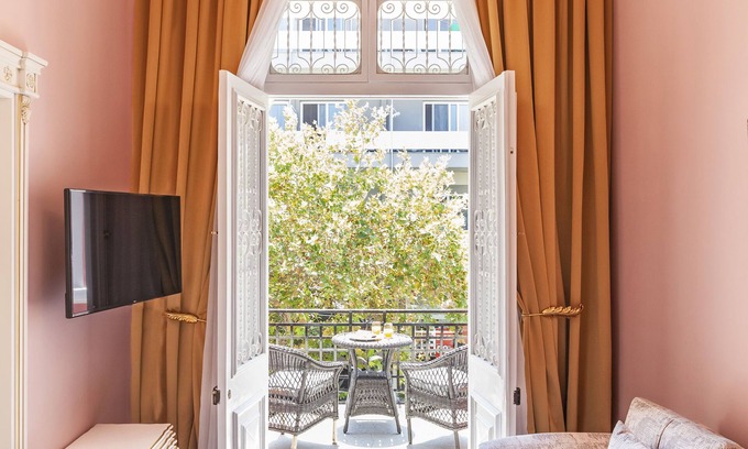 Rhodes House | Eco-Friendly Retreat at Via Villa Iliotti - Perfect for Families