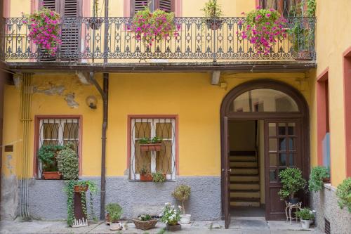 San Nicolo House | Family-Friendly Stay at ViaBasso11 Guest House