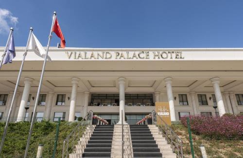 Yesilpınar Mahallesi Hotel | Discover Vialand Palace Hotel: Rated 8.5/10, Family-Friendly