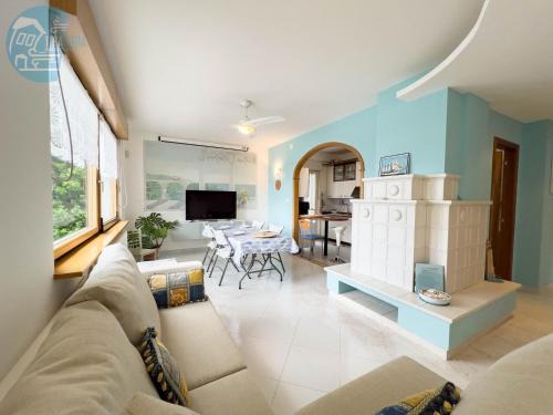 Roiano-Gretta-Barcola-Cologna-Scorcola Apartment | Convenient Stay at Viale Miramare, Tirabora - Family Friendly
