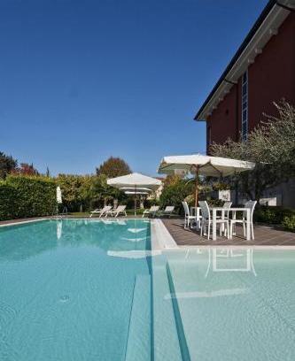 Lazise Old Town House | Discover Vialeromadodici Rooms & Apartments with Ocean Views