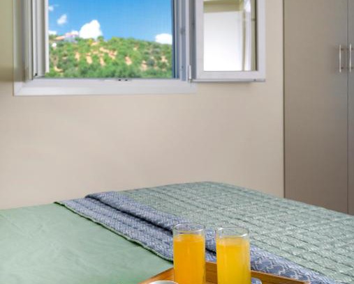 Pylos-Nestoras Apartment | Guest Rated: Viapartments Ariadni Finikounda for Families