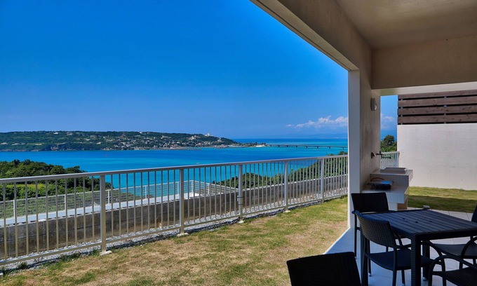 Unten House | Discover VIAUL Sky Villas UNTEN: Private Pool & Breakfast