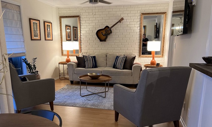 Diamondhead Condo | Vibez on the Lanai @ Diamondhead