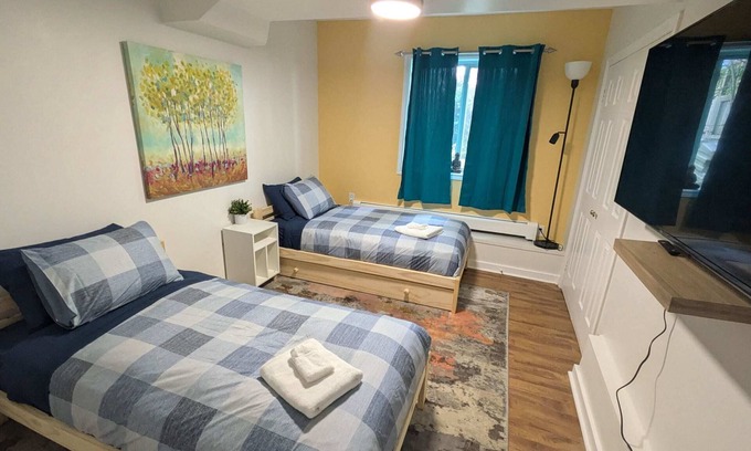 North End Apartment | Vibrant and Funky Retreat on Fern Lane