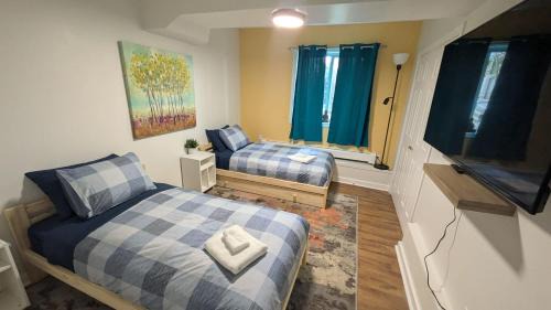 North End Apartment | Vibrant and Funky Retreat on Fern Lane, Unit 1
