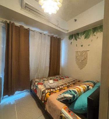 Bel-Air Apartment | Vibrant Tropical Oasis in SMDC Jazz Makati