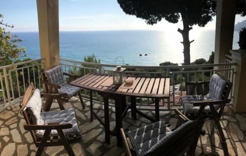Sinarades Apartment | Scenic Vicky's Panoramic View Apartments with Oceanfront Access