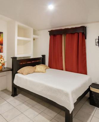 Rio Segundo Apartment | Vicky's Room - NO PARKING SITE