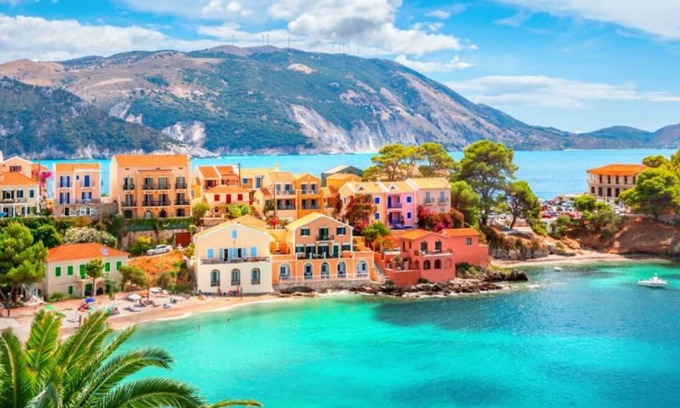 Assos Apartment | Vicky's View: Prime Location with Pool and Ocean Views