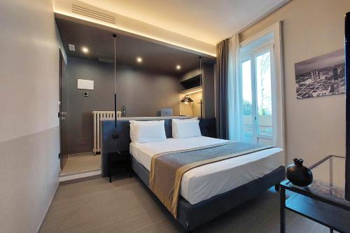 Porta Venezia House | Stylish Vico Fashion District - 4-Star Family-Friendly Retreat