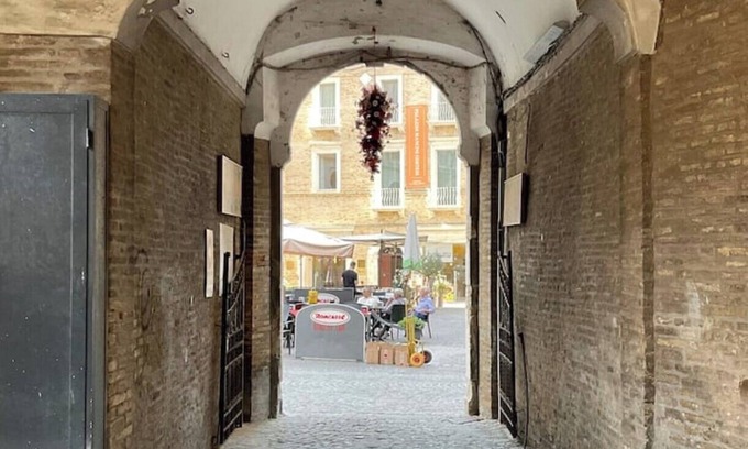 Macerata Apartment | Vico Palace: Ideal Stay Near Sferisterio & University