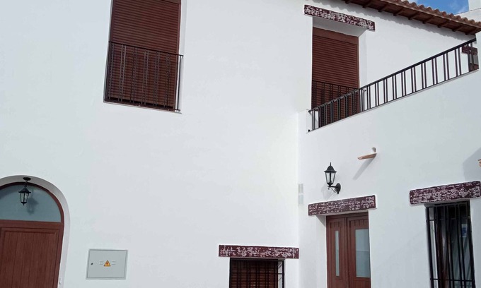 Freila House | Vico Rural Cave House: Perfect Retreat for Large Groups