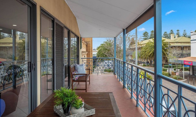 Victor Harbor Cabin | Victor Harbor - Family Retreat with Smart TV & WIFI
