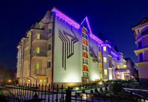 Truskavets Hotel | Relax at VICTOR Hotel Resort & SPA - 4-Star Retreat Awaits