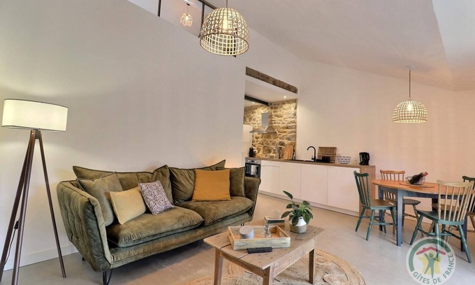 Saint-Georges-de-Chesne House | Explore Victor - RIVES DU COUESNON: Spa & Family-friendly Stay