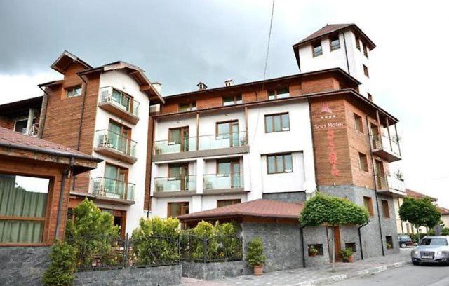 Dobrinishte House | Cozy Къща за гости Виктория: Pet-Friendly with Ocean Views