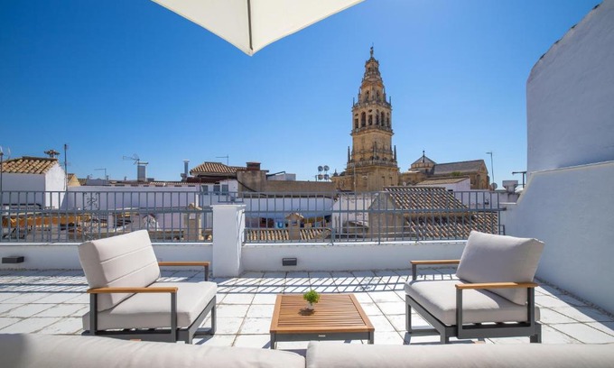 Jewish Quarter Apartment | Elegant Victoria Suites Apartments - Guest Rated 9.5/10