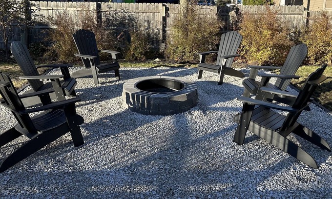 St Ignace House | Charming Victorian Retreat Steps from the Lake, Rated 9.6