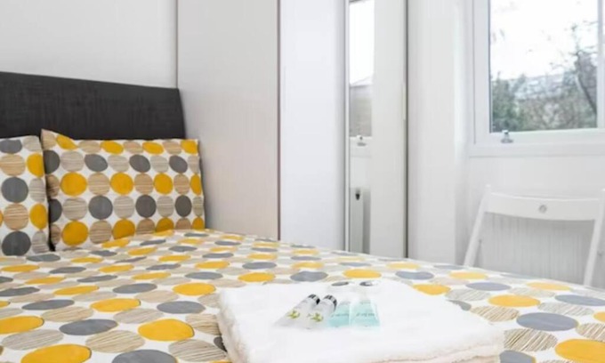 St. George's Apartment | Elegant Victorian Accommodation Just 5 Minutes from Tufnell Park