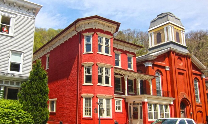 Jim Thorpe House | Historic Victorian Mansion in the Heart of Jim Thorpe