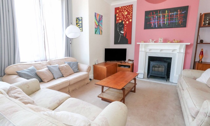Weymouth House | Pet-Friendly Victorian Town House with Garden in Weymouth