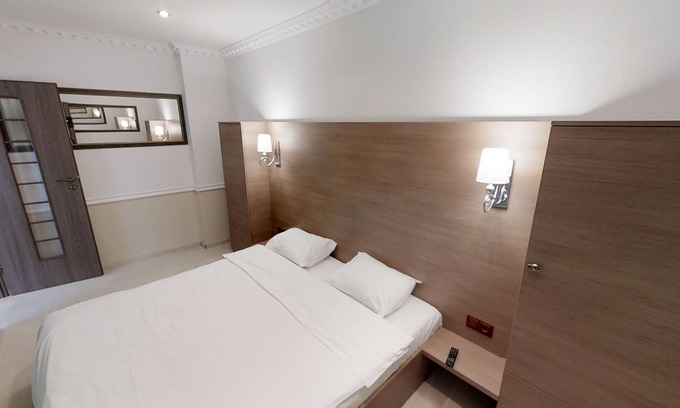 Center Apartment | Victoriei Residence Ground Floor Suite