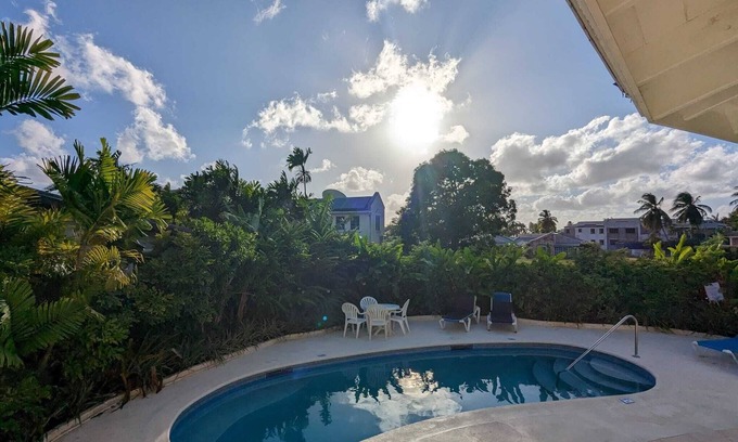 Halcyon Heights Condo | Discover Vida Mejor West Pool: 2-Bedroom Townhouse Retreat