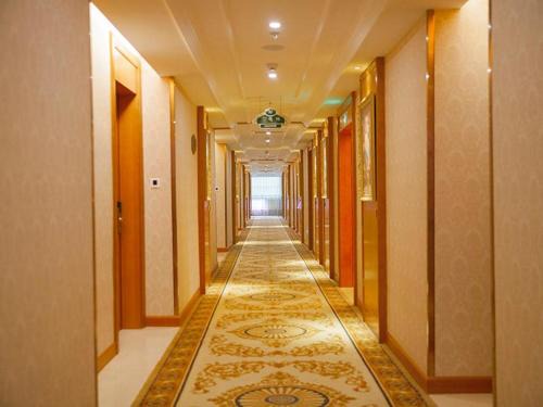 Ganzhou Hotel | Discover Vienna Hotel Ganzhou Anyuan: Family-Friendly Retreat