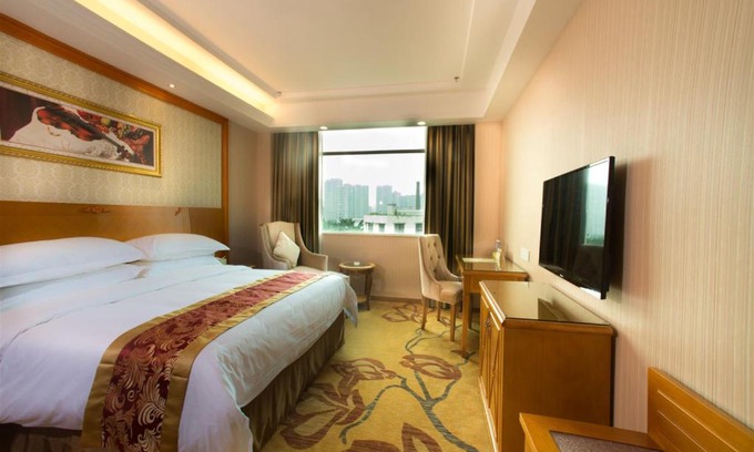 Guangzhou Hotel | Accessible Family Stay at Vienna Hotel Guangzhou Songnan