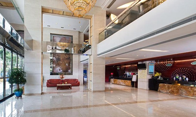 Panyu Hotel | Accessible Comfort at Vienna Hotel - Guangzhou South Railway